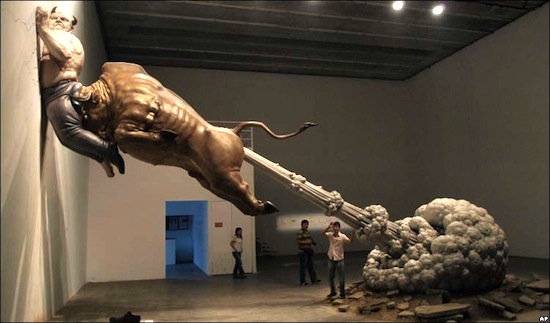 Bernie Madoff and the Bull sculpture