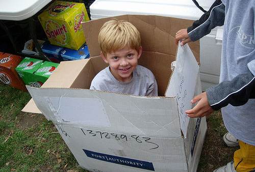 cheap toy: cardboard box