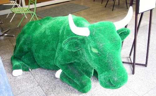 grass bull decor