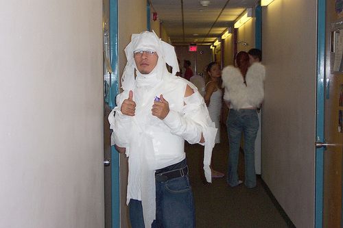 mummy costume, using toilet paper